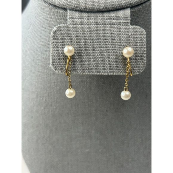 Vintage Richelieu Pearl Drop Clip Ons Earrings Gold Tone - Picture 1 of 3